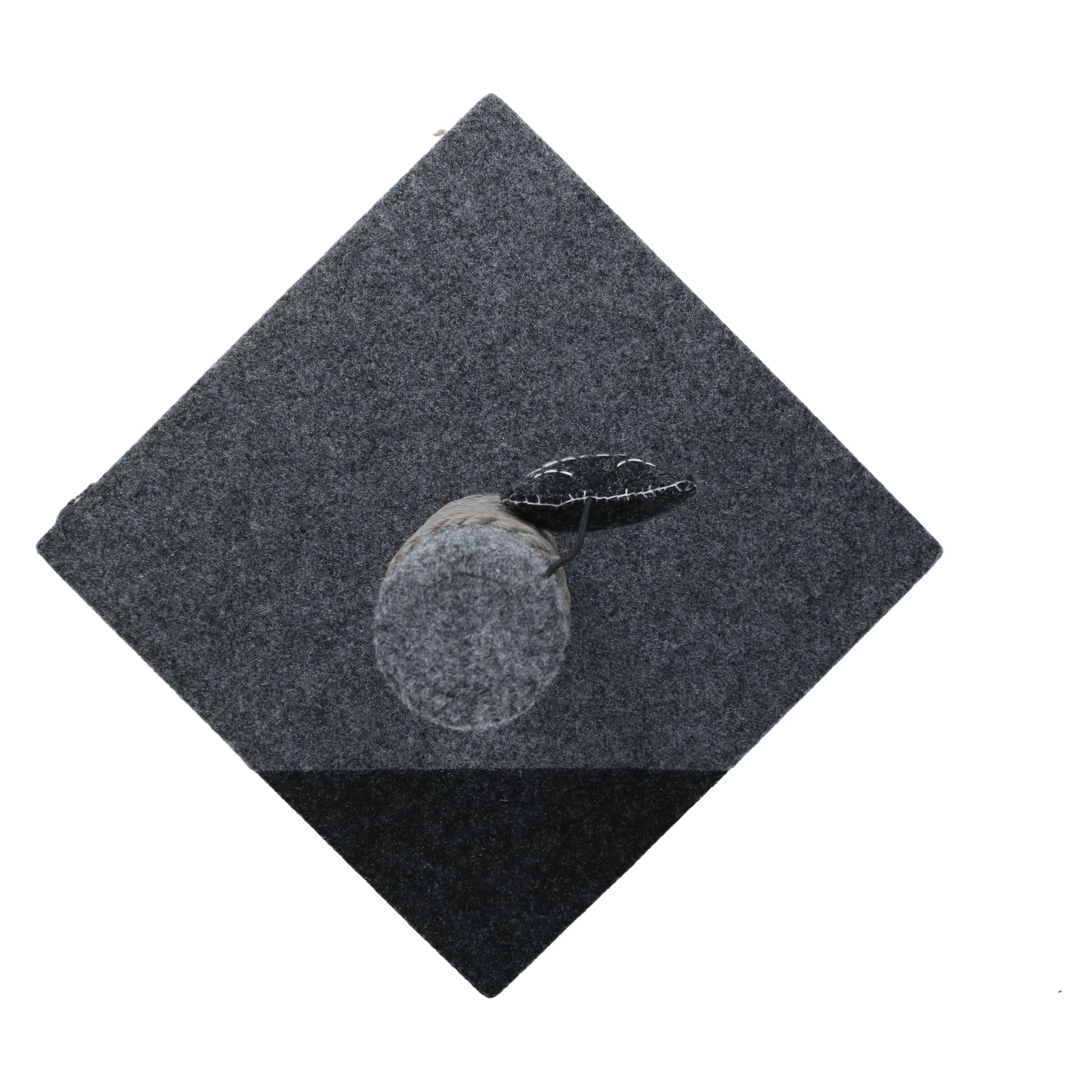 Katzenpfosten aus Filz in Anthrazit, H35,5 x T29 x B29 cm