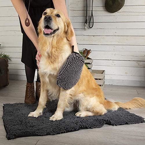 Nudel trocknen Badezeit Fellpflegehandschuh alles schlammig nass Hund Welpe