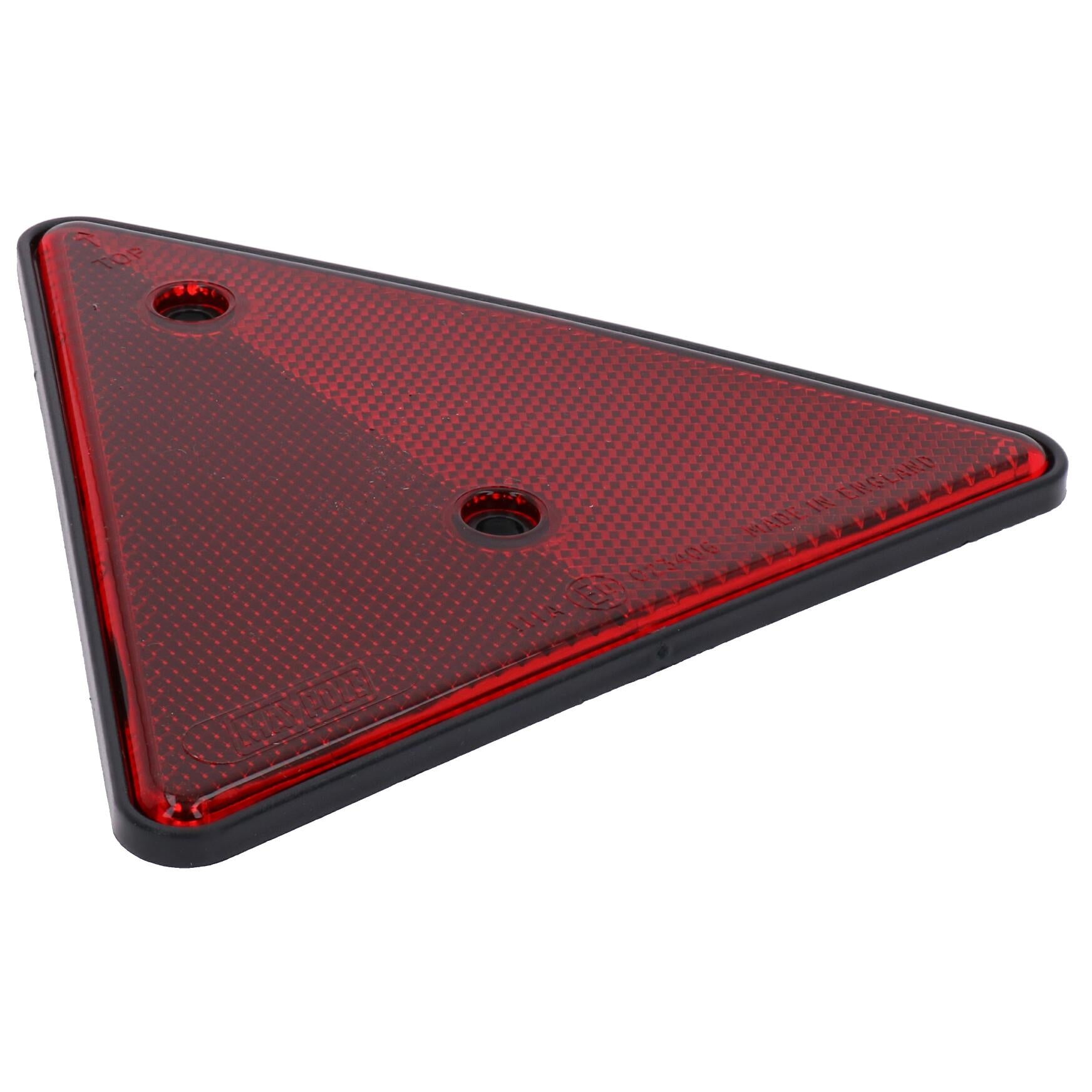 thumbnail interactive-video image 1 of Magnetic Reflective Red Triangles – Fully Magnetic Towing Set For Cars & Motorhomes 1 of 3